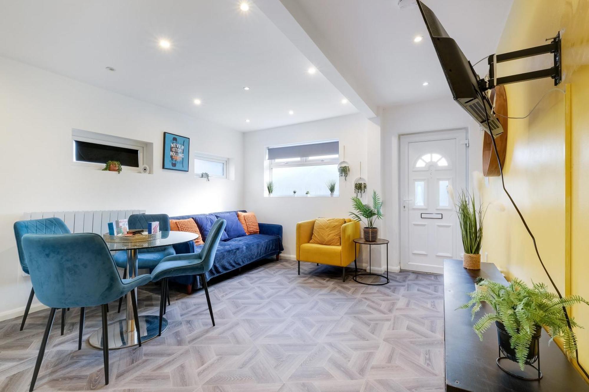 Kings House Apartment Hayes, West London Apt A Northolt  Dış mekan fotoğraf