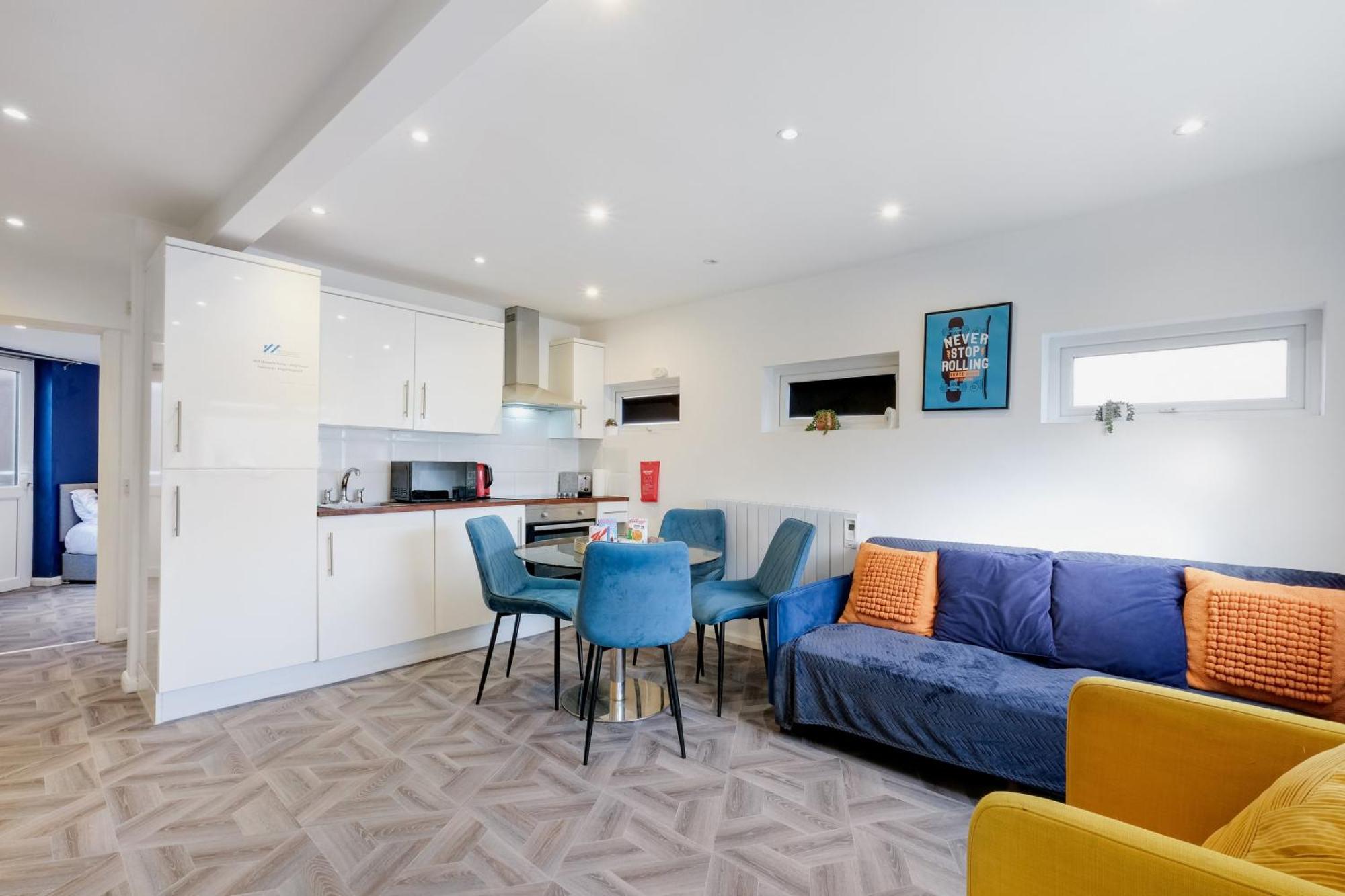 Kings House Apartment Hayes, West London Apt A Northolt  Dış mekan fotoğraf
